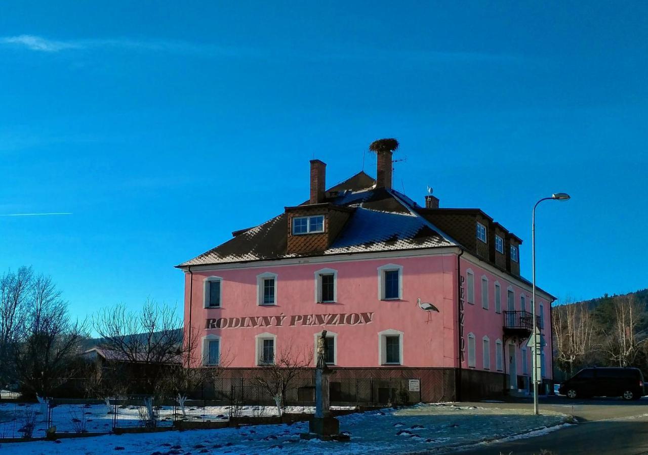 Penzion Mlynicky Dvur Červená Voda Exteriör bild